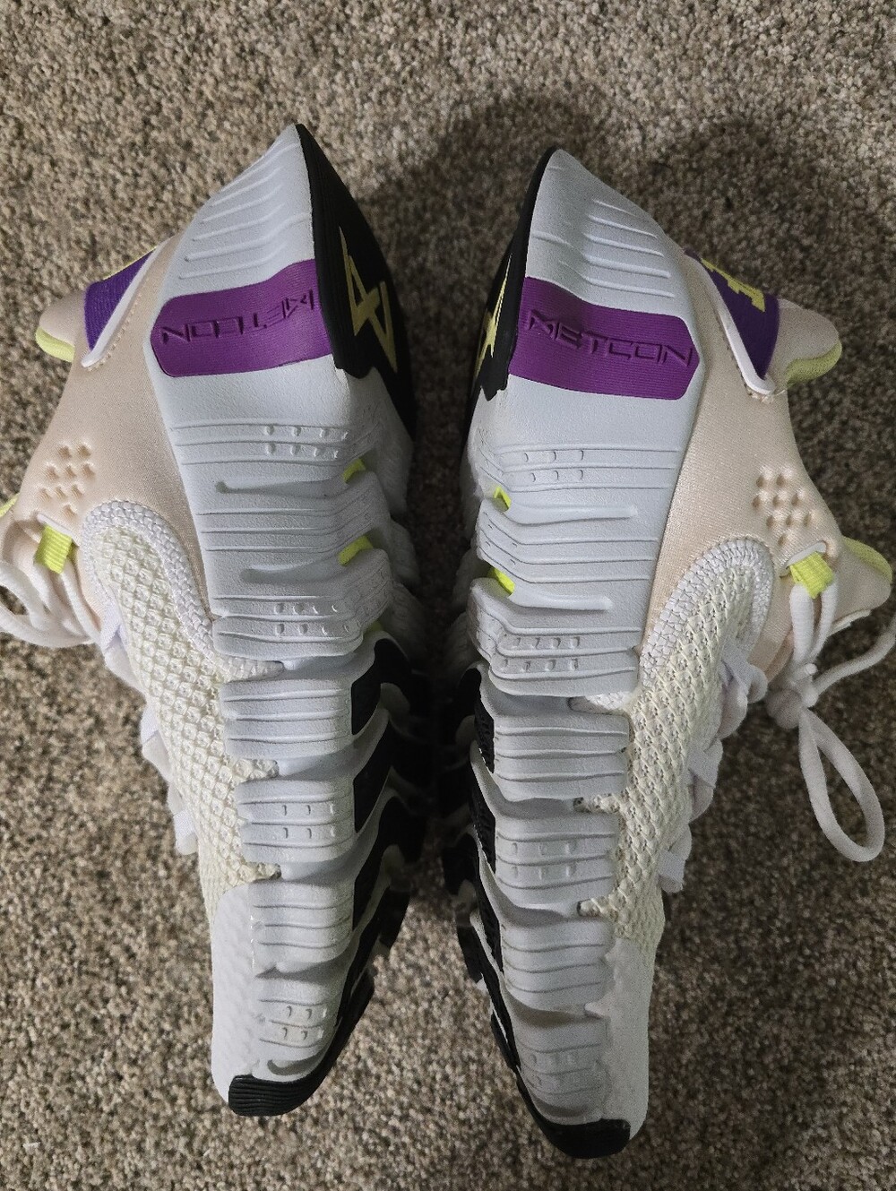 Nike Free Metcon 4 Women’s 7.5 White Wild Berry Training Shoes CZ0596-157 - Picture 3 of 7